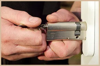 Elite Locksmith Services Homer Glen, IL 708-401-1086 - 1-locksmiths